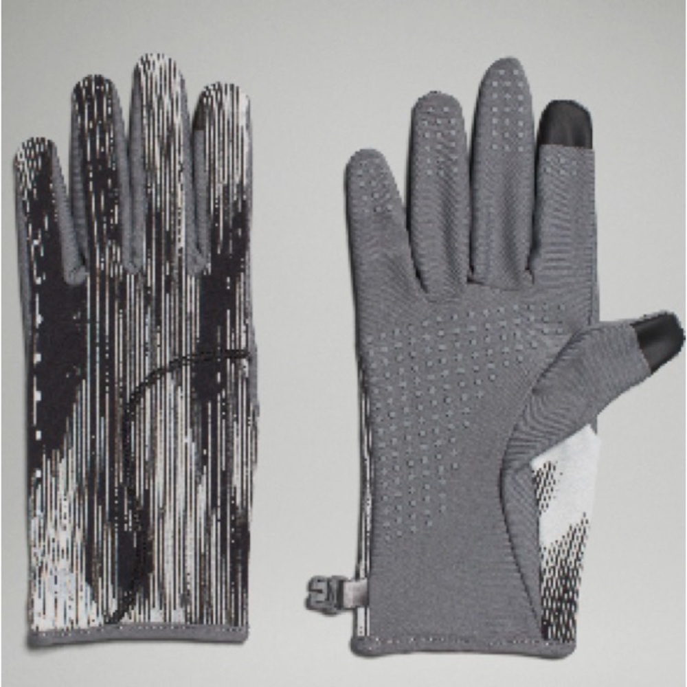 Lululemon Gray and Black Wearable Tech Gloves